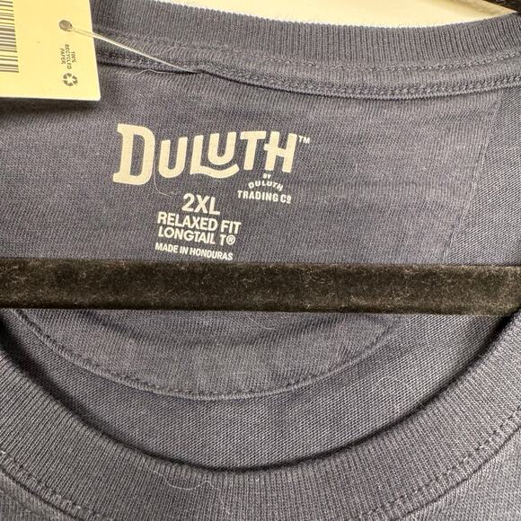 Duluth Tee - Navy Blue - Relaxed Fit Longtail T - Picture 4 of 5